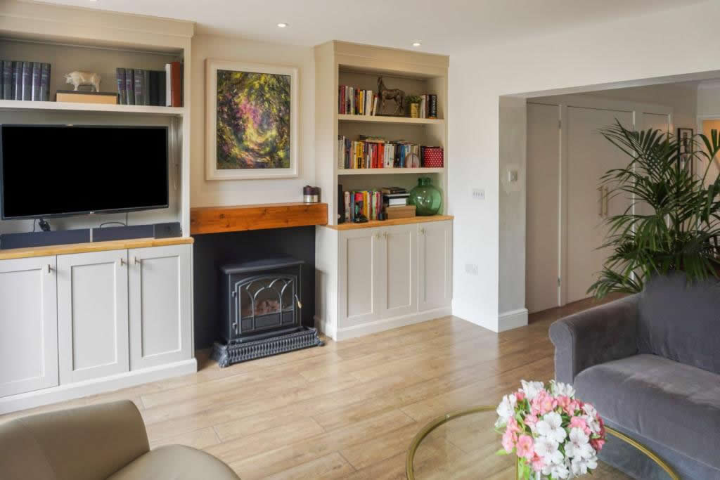 Fairfled-Built-In-Bookshelves